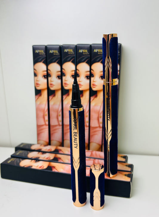 Delineador April Beauty